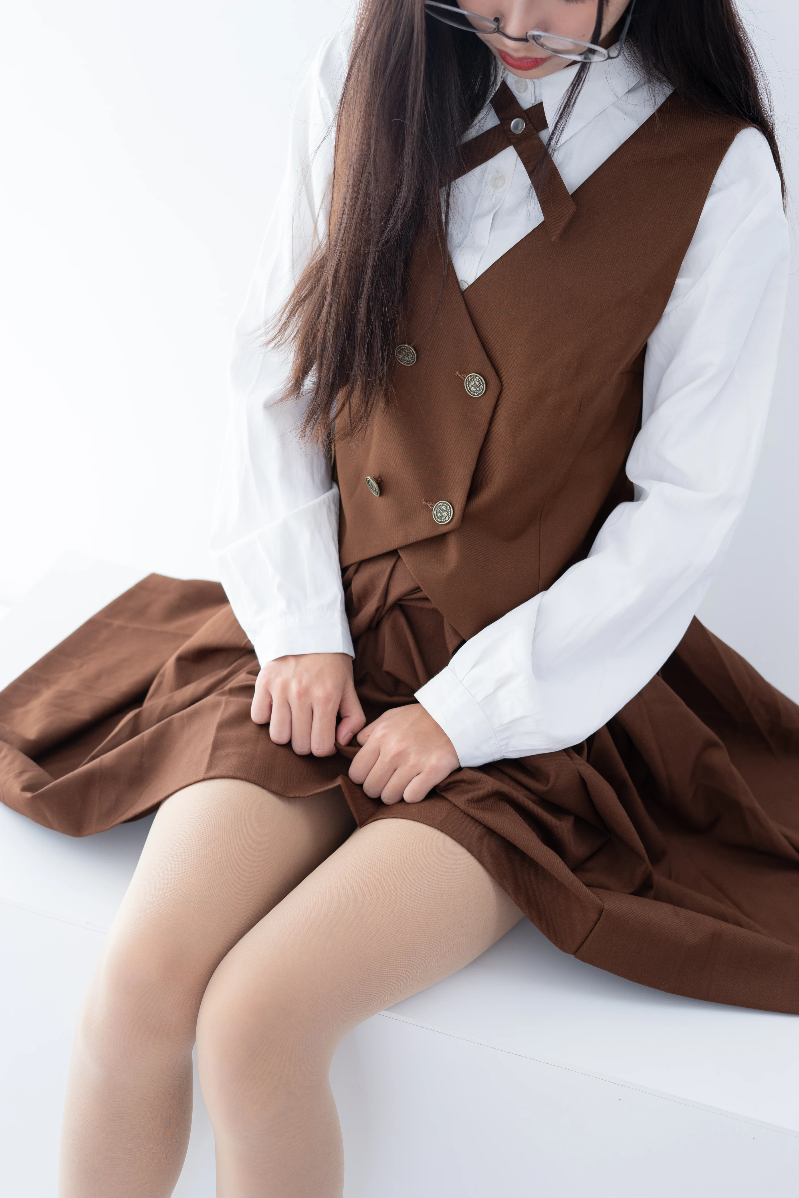 森萝财团 JKFUN-031 摄助习作-小梓 肉丝30D [48P 1V]插图8